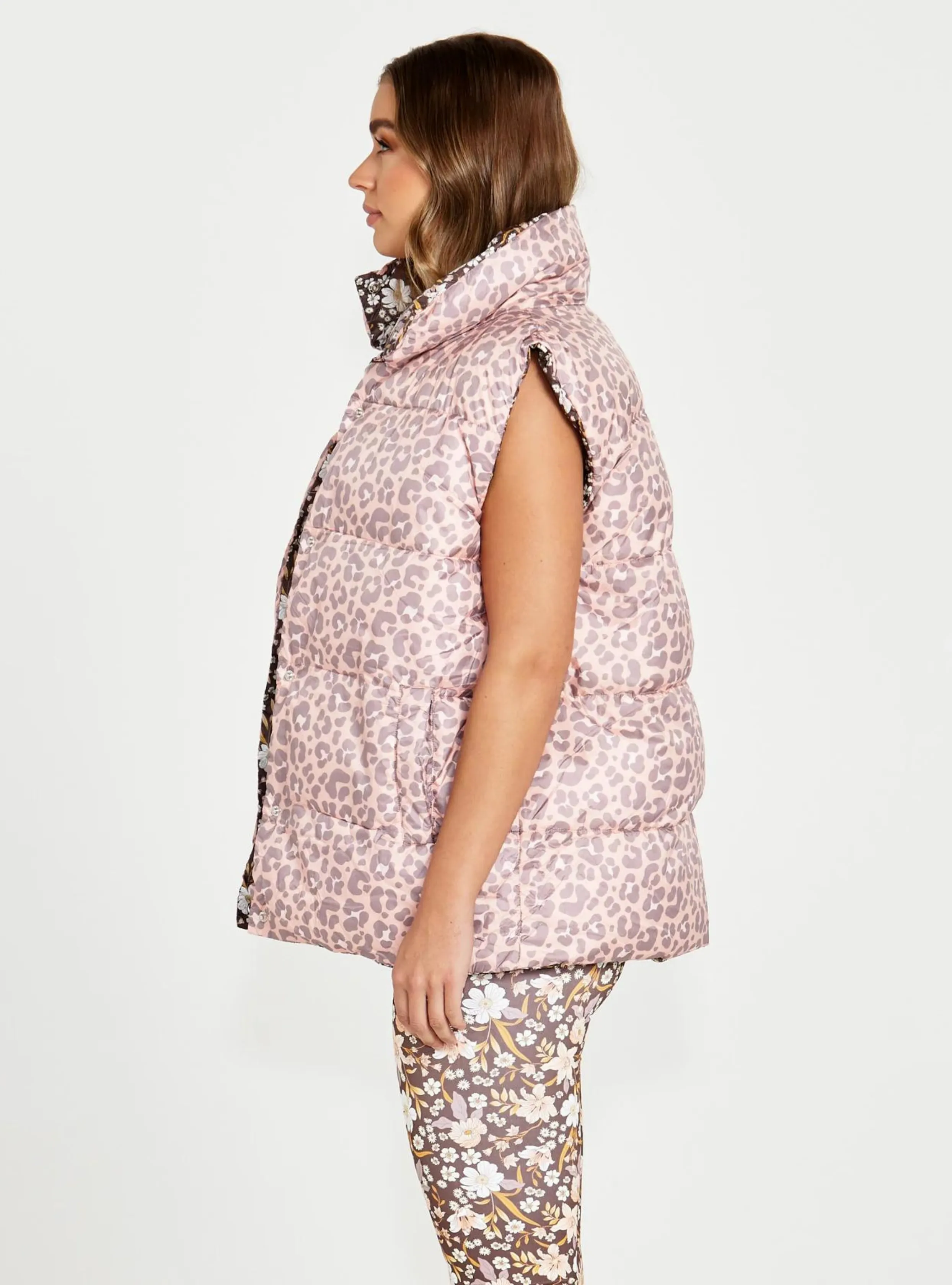 ALESSIA REVERSIBLE PUFFER VEST - Choc Floral/Pink Cheetah